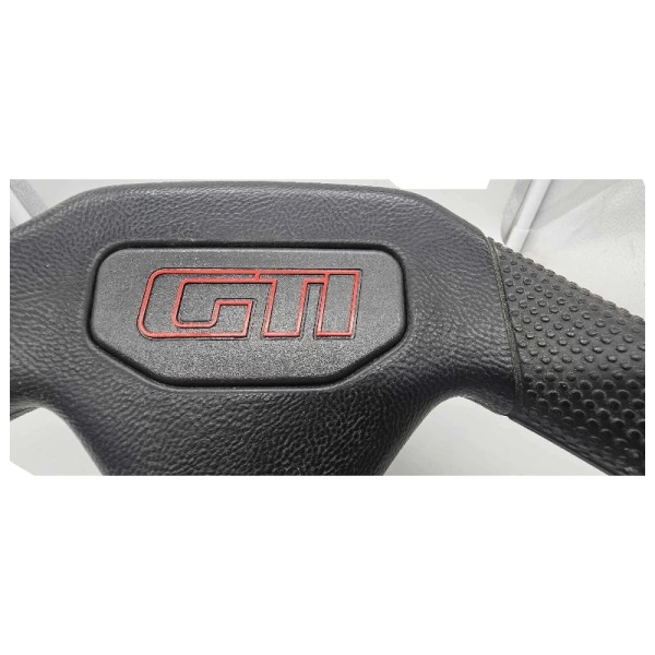 Monogramme refabriqué pour centre de volant Peugeot 205 GTI Phase 2.