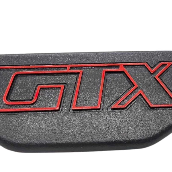 Badge central pour volant phase 2 GTX. Peugeot 205, Fond gris. Produit neuf.