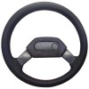 Apportez la finition d’époque à votre 205 GT avec ce centre de volant sobre et élégant !