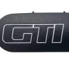 Monogramme de volant. Plastique ABS. Noir et gris. Peugeot 205 GTI Phase 1.