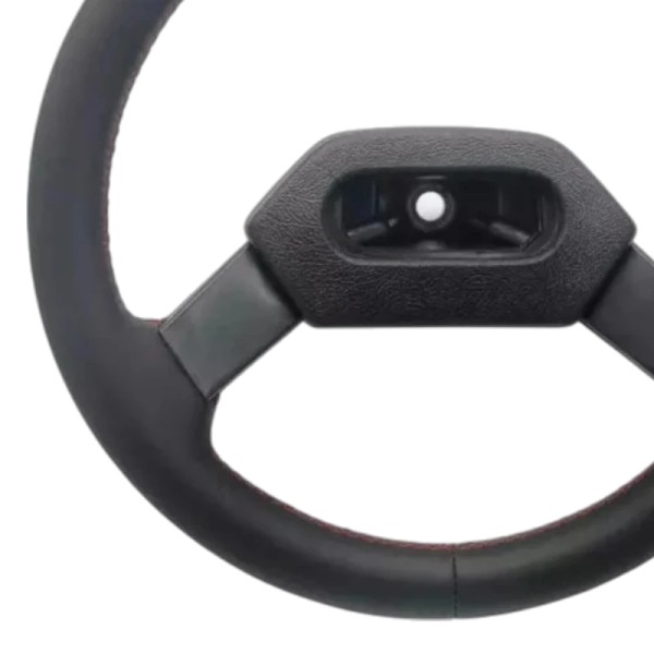 Offrez une seconde vie à votre volant grâce à notre service de réfection cuir artisanal !