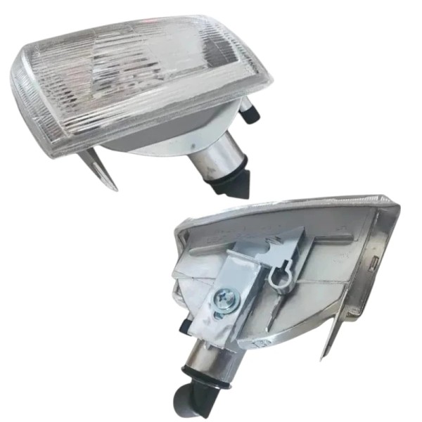 Finition blanche translucide du clignotant avant gauche blanc Peugeot 205.
