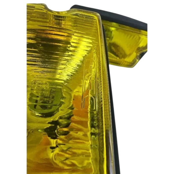 Ce kit complet de longues portées DENJI à fond jaune + vitre jaune est idéal pour restaurer votre Peugeot 205.