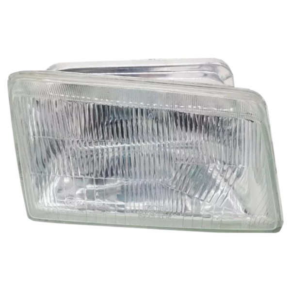 Pack de 2 phares avant H4 Peugeot 205, installés sur une face avant complète.