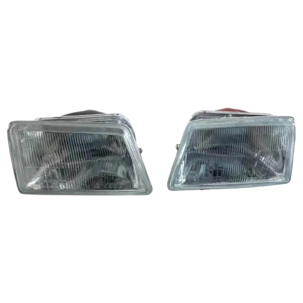 Vue du phare gauche et droit pour Peugeot 205 GTI CTI RALLYE en parallèle.