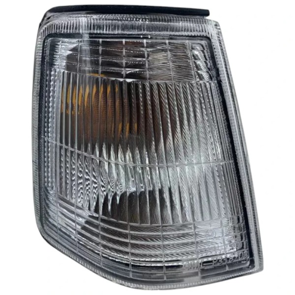 Clignotant avant gauche blanc Peugeot 309 – côté conducteur, sans ampoule, refabrication fidèle.