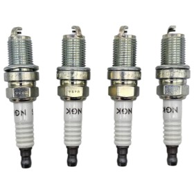Lot de 4 bougies d’allumage NGK pour Peugeot 205 GTI 1.6 / 1.9 & CTI – refabrication conforme.