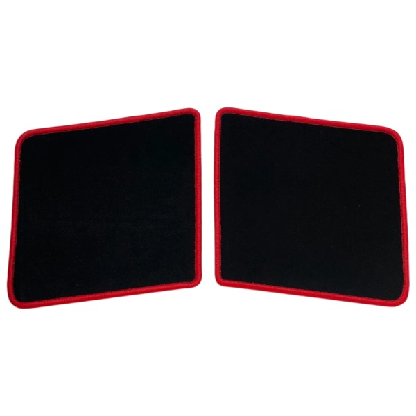 Tapis avant Peugeot 205 CTI – Broderie "205 CTI" noire, style unique.